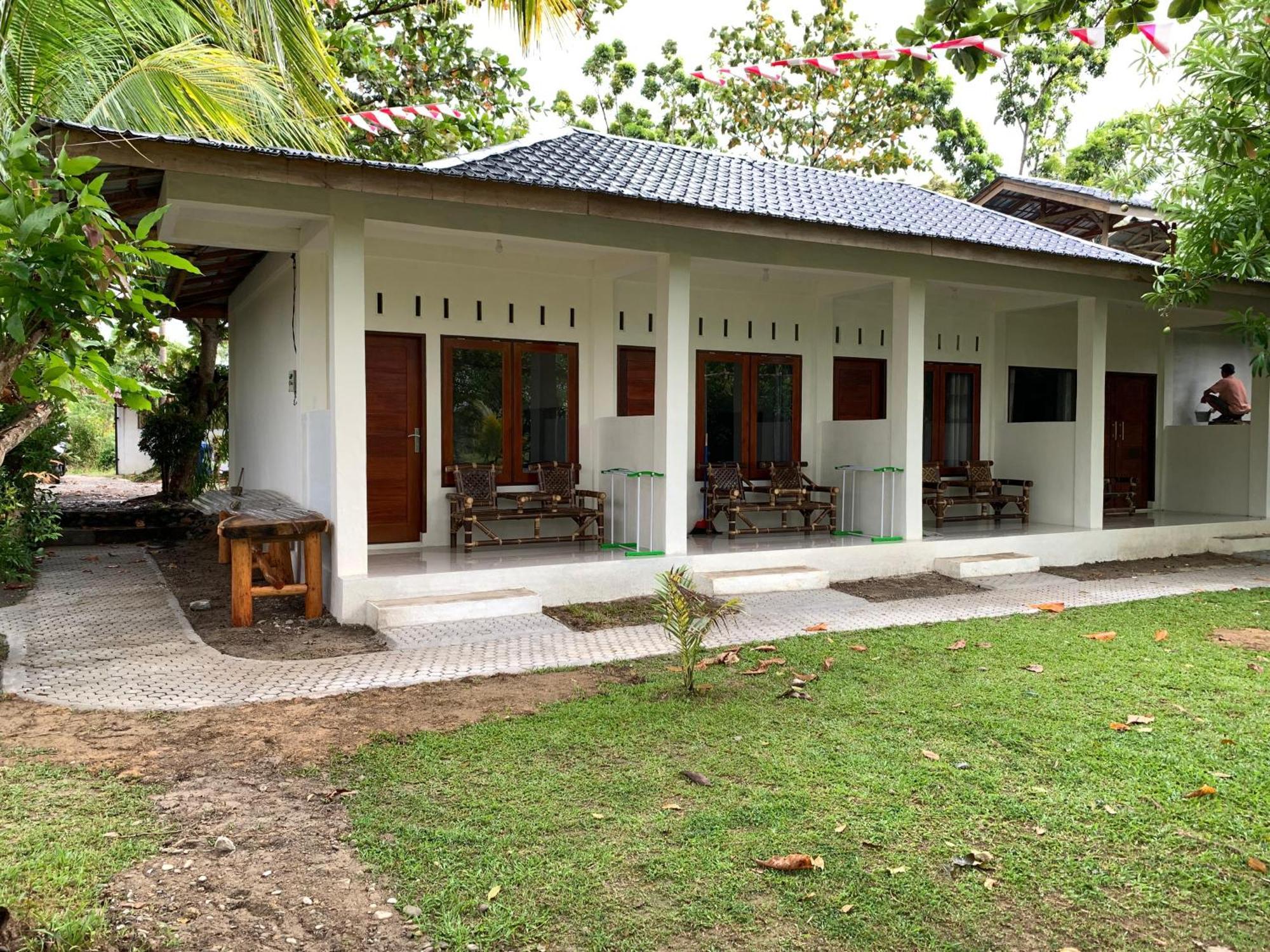 Gino'S Place - Guest House & Jungle Trekking Bukit Lawang Eksteriør bilde